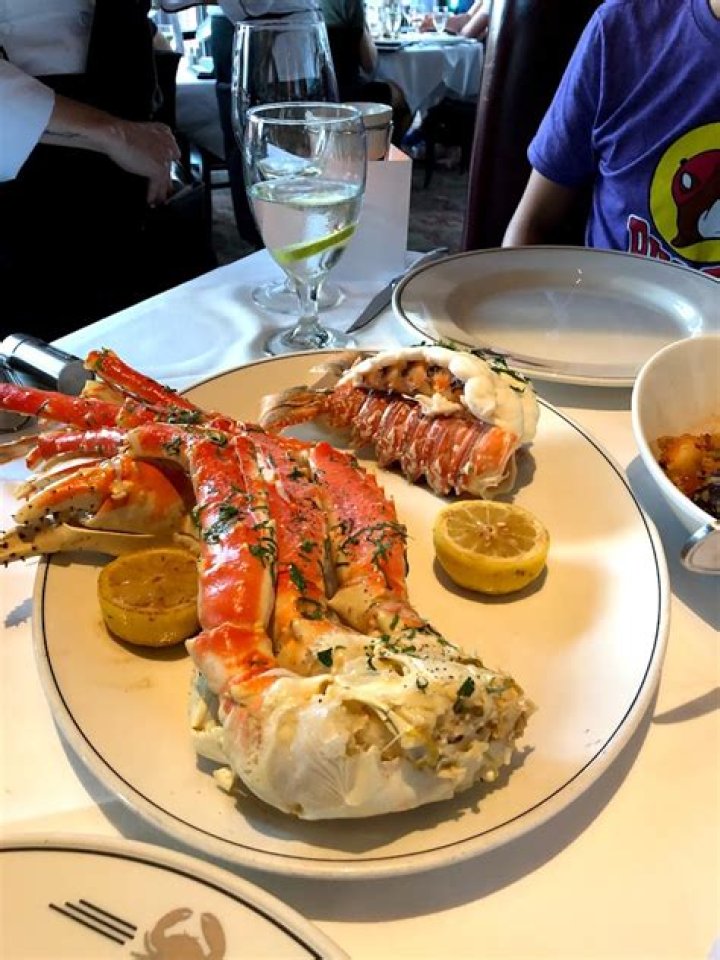 Pampano NYC: The Ultimate Guide to New York's Finest Seafood Experience